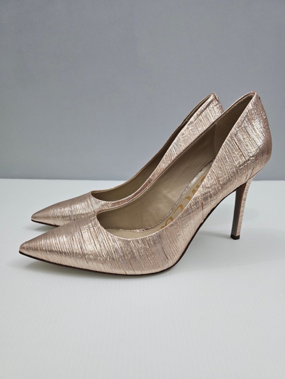 Sam Edelman Hazel Pointed Toe Pumps Women 9.5 Gold Metallic Plisse Stiletto Heel